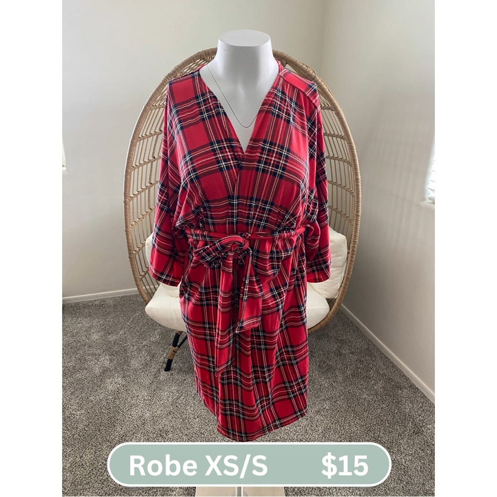 Women’s robe